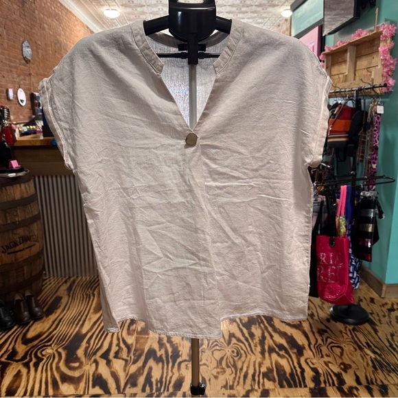 Ellen Tracy Classic White Top - Picture 1 of 8